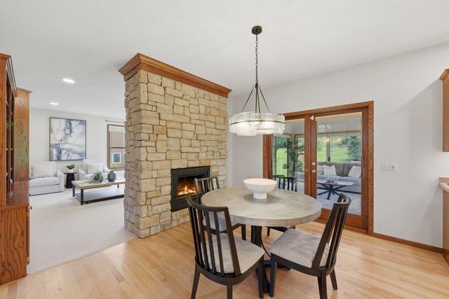 3824 Fairway Terrace, Woodbury, MN 55125