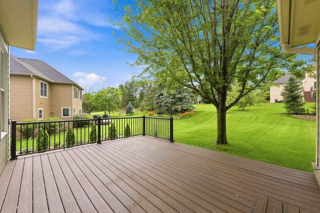 3824 Fairway Terrace, Woodbury, MN 55125