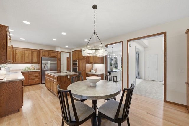 3824 Fairway Terrace, Woodbury, MN 55125