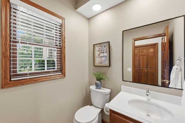 3824 Fairway Terrace, Woodbury, MN 55125
