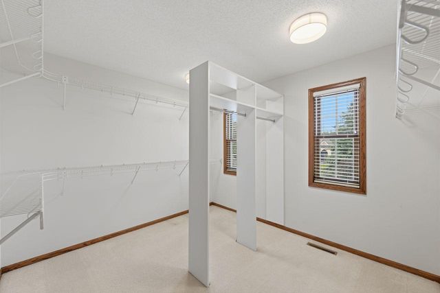 3824 Fairway Terrace, Woodbury, MN 55125