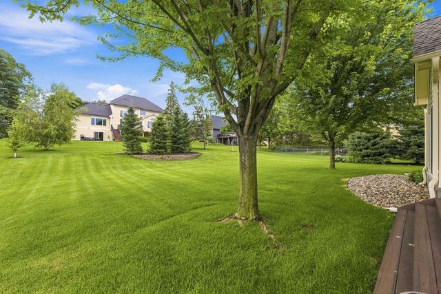 3824 Fairway Terrace, Woodbury, MN 55125