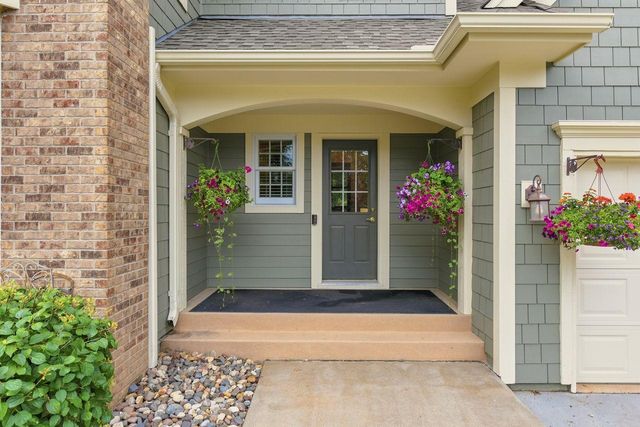 3824 Fairway Terrace, Woodbury, MN 55125