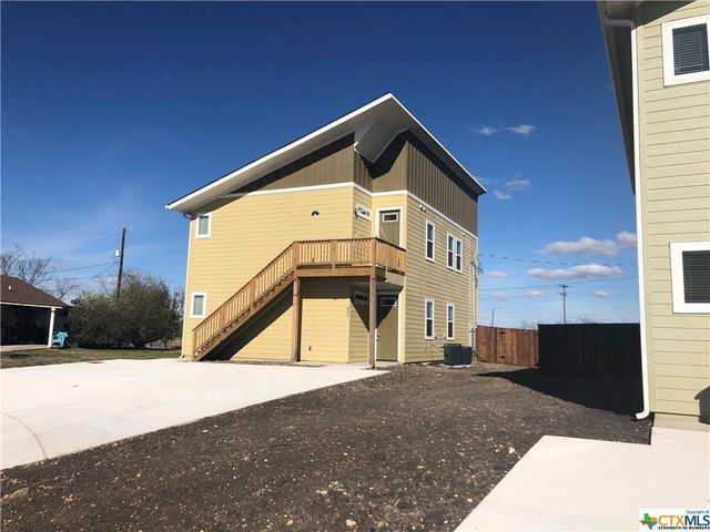 803 Hallie CV A&B, Lockhart, TX 78644