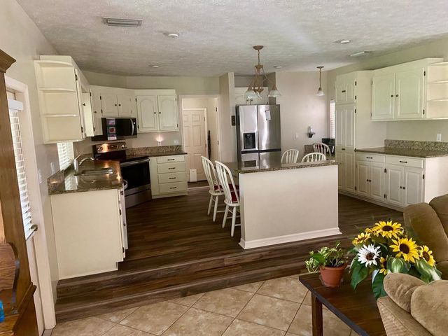 4319 Thousand Pines Dr, Fort Pierce, FL 34981