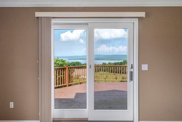 136 Lakeridge Trail, Boyne City, MI 49712