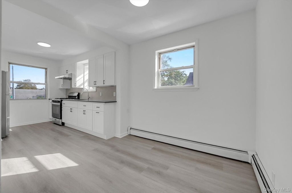 6728 Utopia Parkway, Fresh Meadows, NY 11365 — photo 5