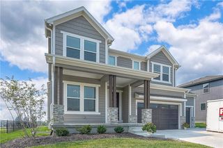 1607 SW Arbormist Drive, Lee's Summit, MO 64082