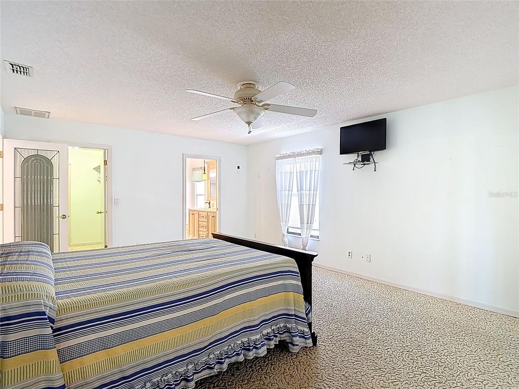 Image 44 of property listing at 34485 CEDARFIELD DRIVE, Dade City, FL 33523