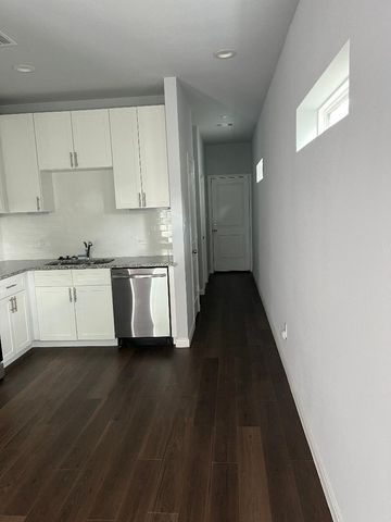 18819 Luminescent Lane, Spring, TX 77379