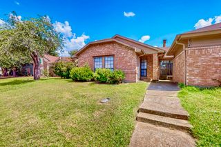 2510 Limestone Drive, Arlington, TX 76014