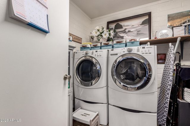 410 N 56TH Place, Mesa, AZ 85205