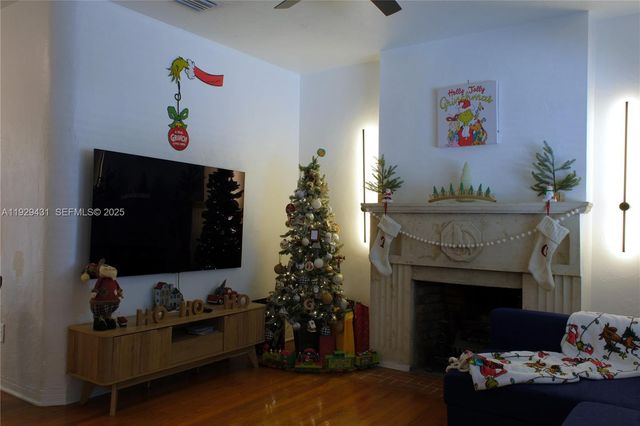 2818 SW 19th St, Miami, FL 33145