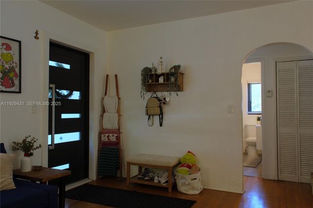 2818 SW 19th St, Miami, FL 33145