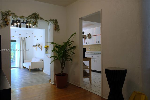 2818 SW 19th St, Miami, FL 33145