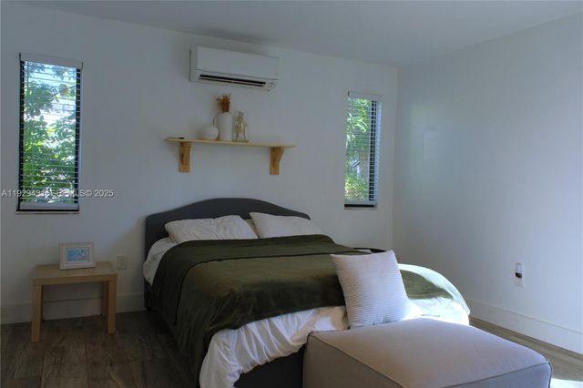 2818 SW 19th St, Miami, FL 33145