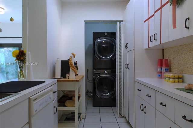 2818 SW 19th St, Miami, FL 33145