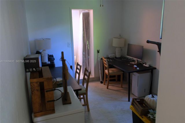 2818 SW 19th St, Miami, FL 33145