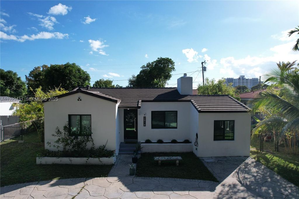 2818 SW 19th St, Miami, FL 33145