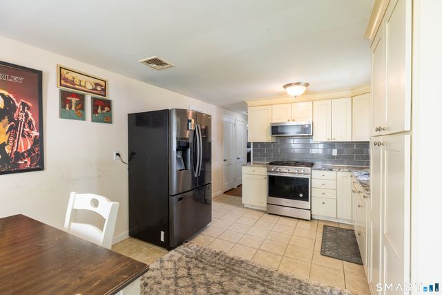 170 Amherst Street, Hartford, CT 06106