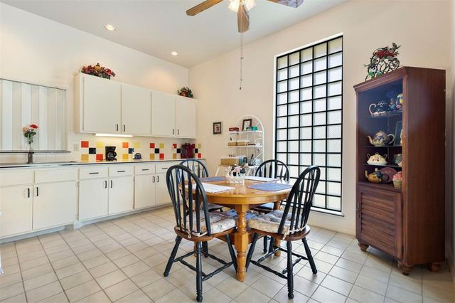 812 Julies Trail, Edmond, OK 73012