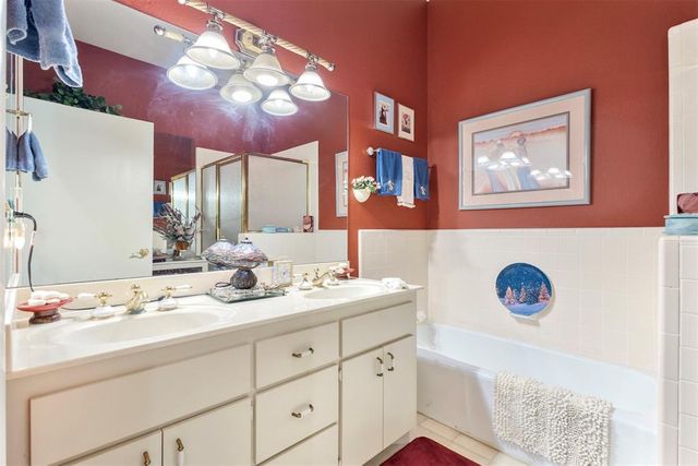 812 Julies Trail, Edmond, OK 73012