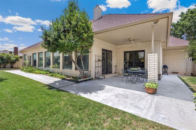 812 Julies Trail, Edmond, OK 73012