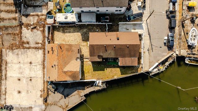 214 beach third, Far Rockaway, NY 11691