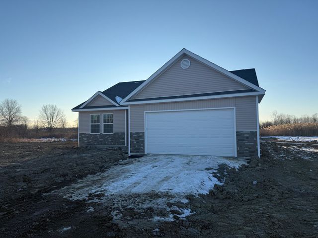 6416 Mckinley Road, Cottrellville, MI 48039