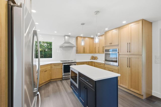 309 Thistleton Circle, Lexington, KY 40502