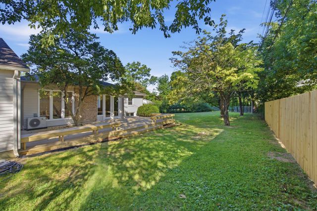 309 Thistleton Circle, Lexington, KY 40502