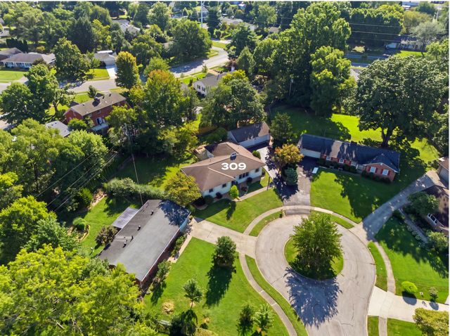 309 Thistleton Circle, Lexington, KY 40502