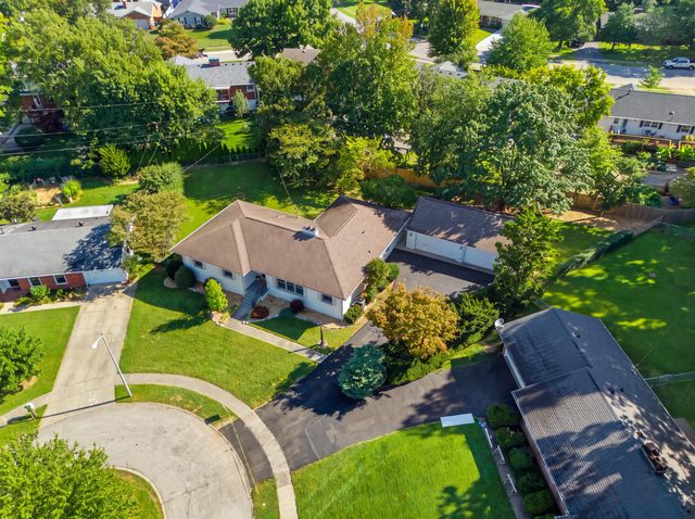 309 Thistleton Circle, Lexington, KY 40502