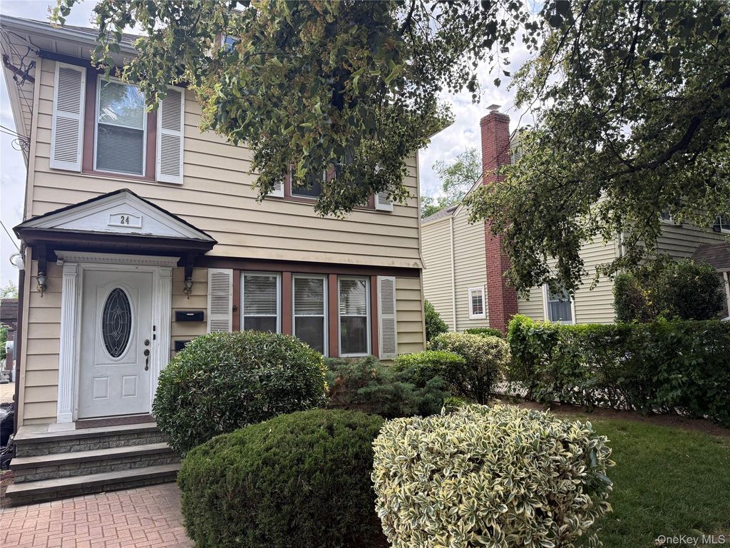 24 Adelaide Street 1, Floral Park, NY 11001
