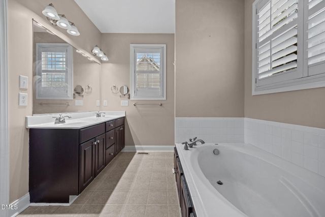 29 Dexterfield Drive, Fuquay Varina, NC 27526