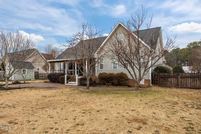 29 Dexterfield Drive, Fuquay Varina, NC 27526