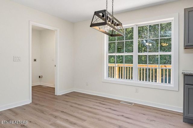 227 Oakwood Street St, Sparta, TN 38583