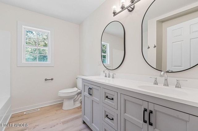 227 Oakwood Street St, Sparta, TN 38583