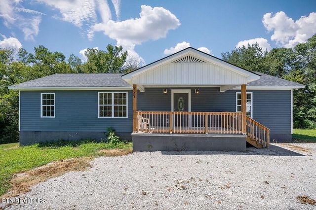 227 Oakwood Street St, Sparta, TN 38583