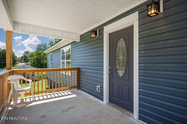 227 Oakwood Street St, Sparta, TN 38583