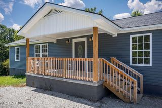 227 Oakwood Street St, Sparta, TN 38583