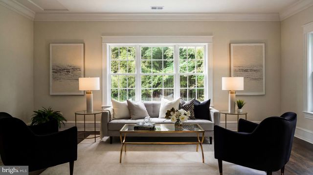 2913 UNIVERSITY TER NW, Washington, DC 20016