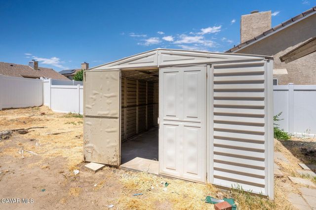 44029 Calston Avenue, Lancaster, CA 93535