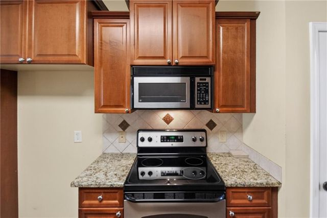 194 Palmer Court, Jefferson, GA 30549
