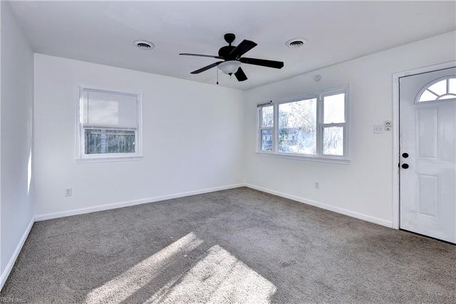 1845 Kensington DR, Hampton, VA 23663