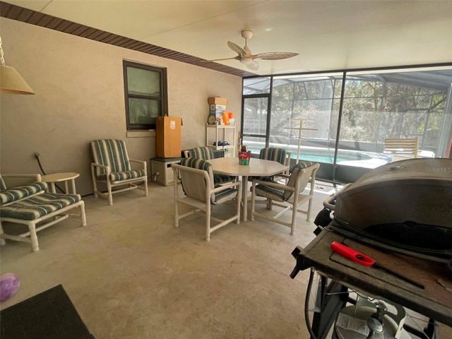 17530 SE HIGHWAY 452, Umatilla, FL 32784