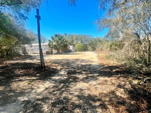 17530 SE HIGHWAY 452, Umatilla, FL 32784