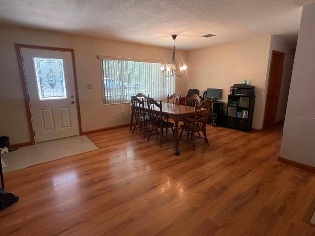 17530 SE HIGHWAY 452, Umatilla, FL 32784
