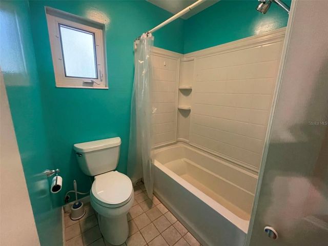 17530 SE HIGHWAY 452, Umatilla, FL 32784