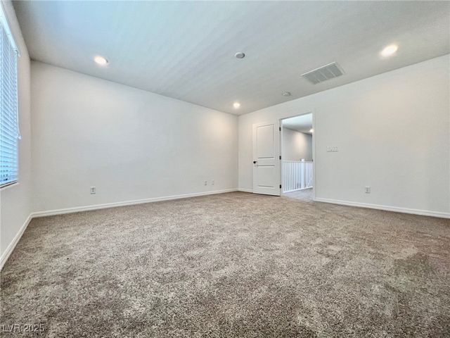 8003 Adelaide Hills Street, Las Vegas, NV 89113